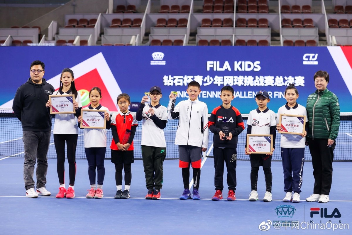 fila斐乐女鞋突破者,fila斐乐休闲新款