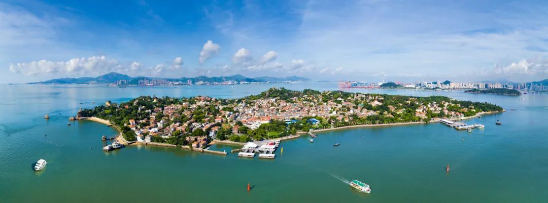 【福建见·闽山闽水物华新】武夷山、鼓浪屿等17个热门景点免门票啦！这个夏天来福建游山玩水吧！