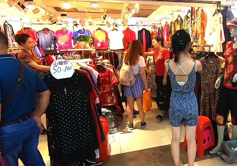 买衣服时说出这四句话,买衣服不该说的话