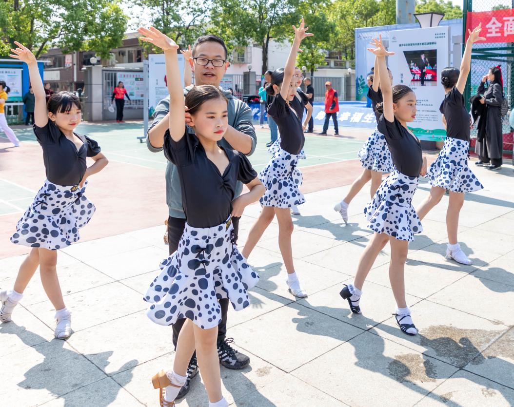 全民健身进万家百村行,湖北开展全民健身大赛