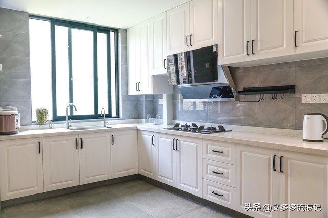 洗窗帘收费4000元,上门帮人清洗窗帘是怎么收费