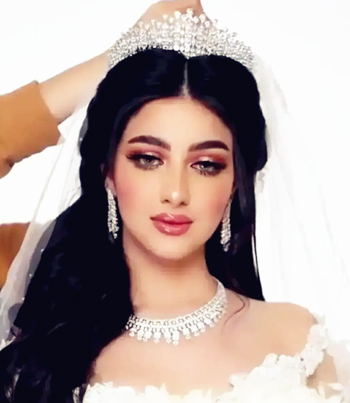 娶了中东第一美女，身价800亿，200辆限量豪车——迪拜王子哈曼丹