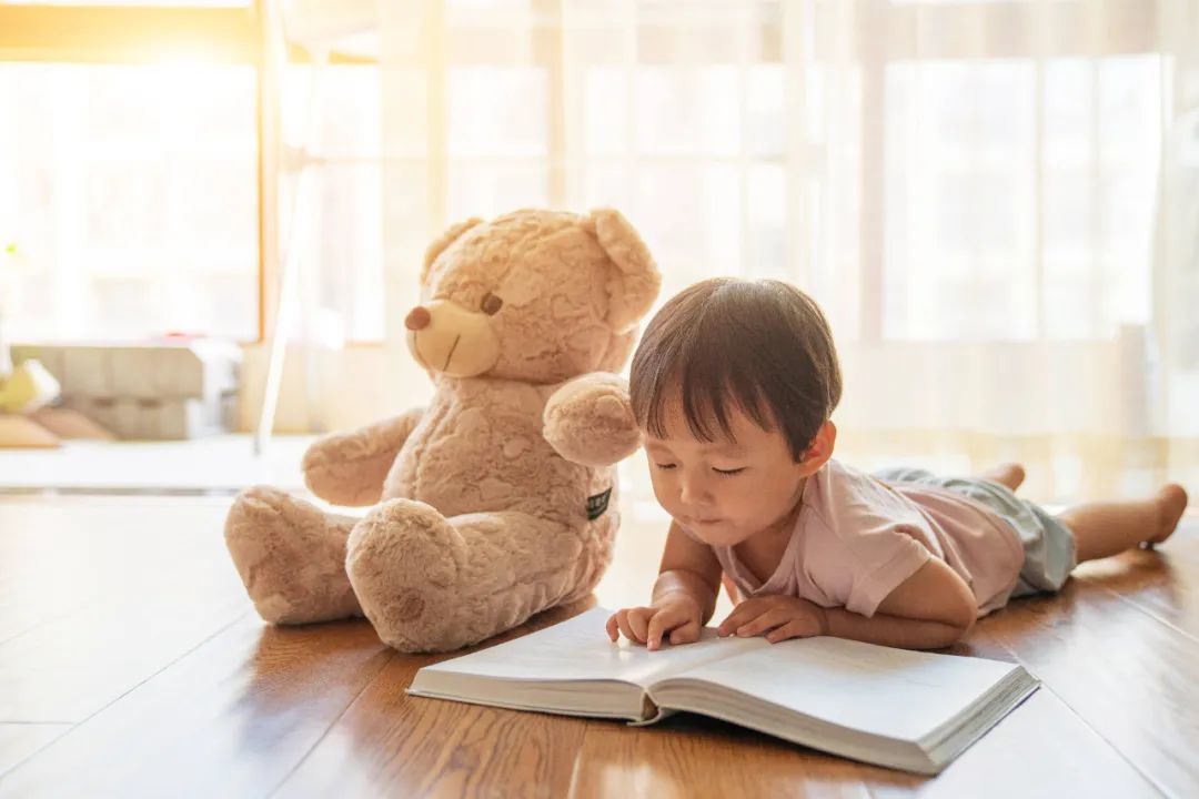 为什么不能当着孩子的面换衣服,什么时候别在孩子面前换衣服