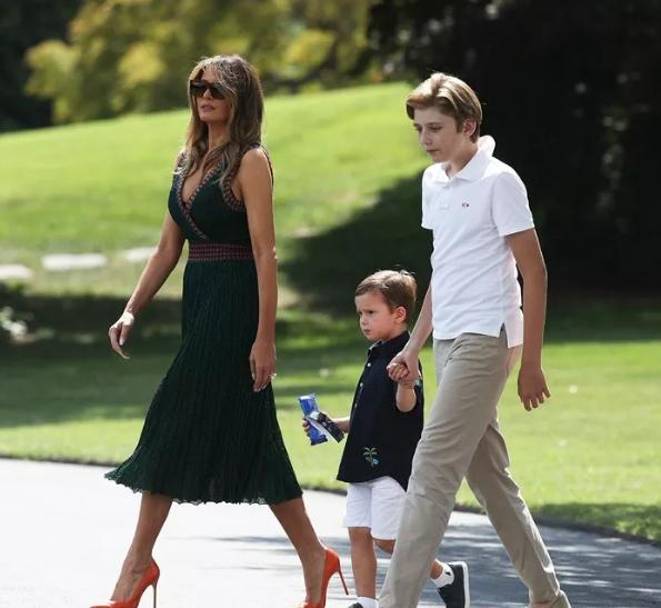 特朗普小儿子巴伦现状,特朗普巴伦现在多少岁了