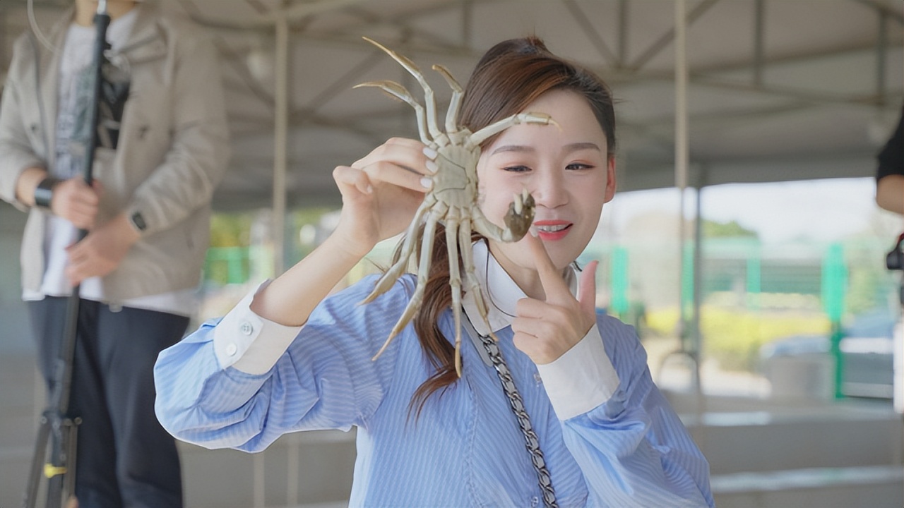 领“鲜”生活+|跟随小资生活博主探寻大闸蟹的保鲜秘方