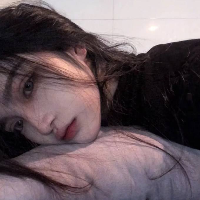 分手后迟迟忘不了对方该怎么办,分手后一直忘不掉女朋友怎么办