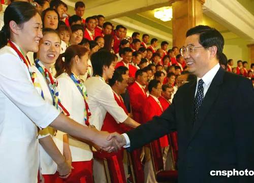 文明其精神野蛮其体魄看法,文明其精神野蛮其体魄分析