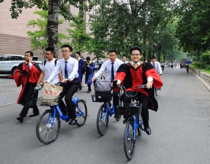 清华本科生厉害还是硕士厉害,清华本科生和研究生含金量