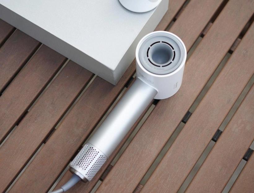 电吹风的副作用有哪些,电吹风用久了有安全隐患吗