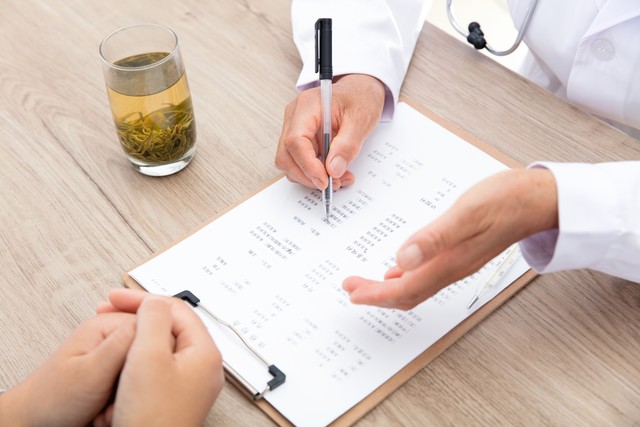 后半夜睡不好梦多易醒是什么原因,晚上睡不好觉是什么原因引起的