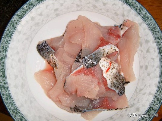 酸菜鱼的做法家常做法,酸菜鱼的做法