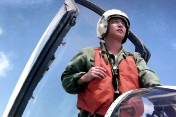 为中华尊严而战！中国最牛红客组织，将*旗国**插在白宫官网