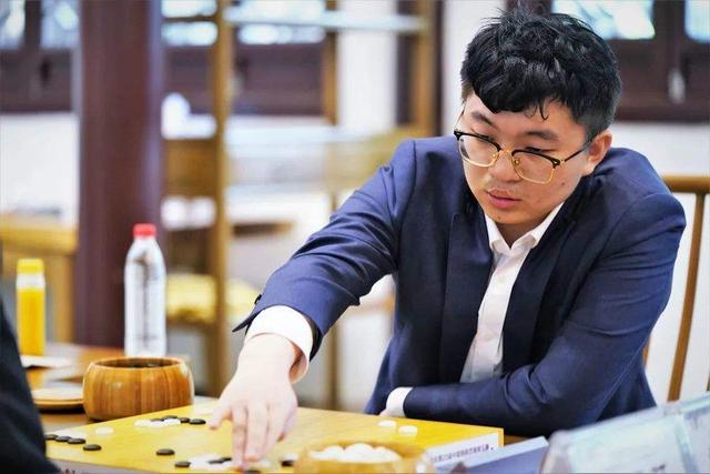 围棋亚运选拔范廷钰6连胜出线柯洁3天3败丁浩6战全败