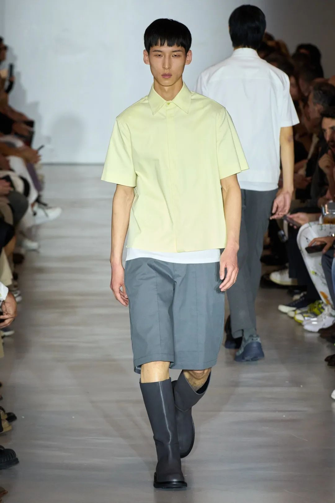 阿玛尼2024米兰春夏时装秀,2024米兰春夏时装周时间表