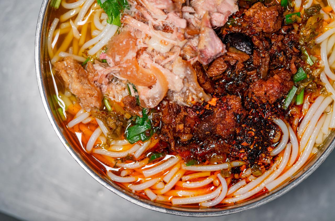 银杏谷泡温泉的地方,广东冬天赏银杏泡温泉