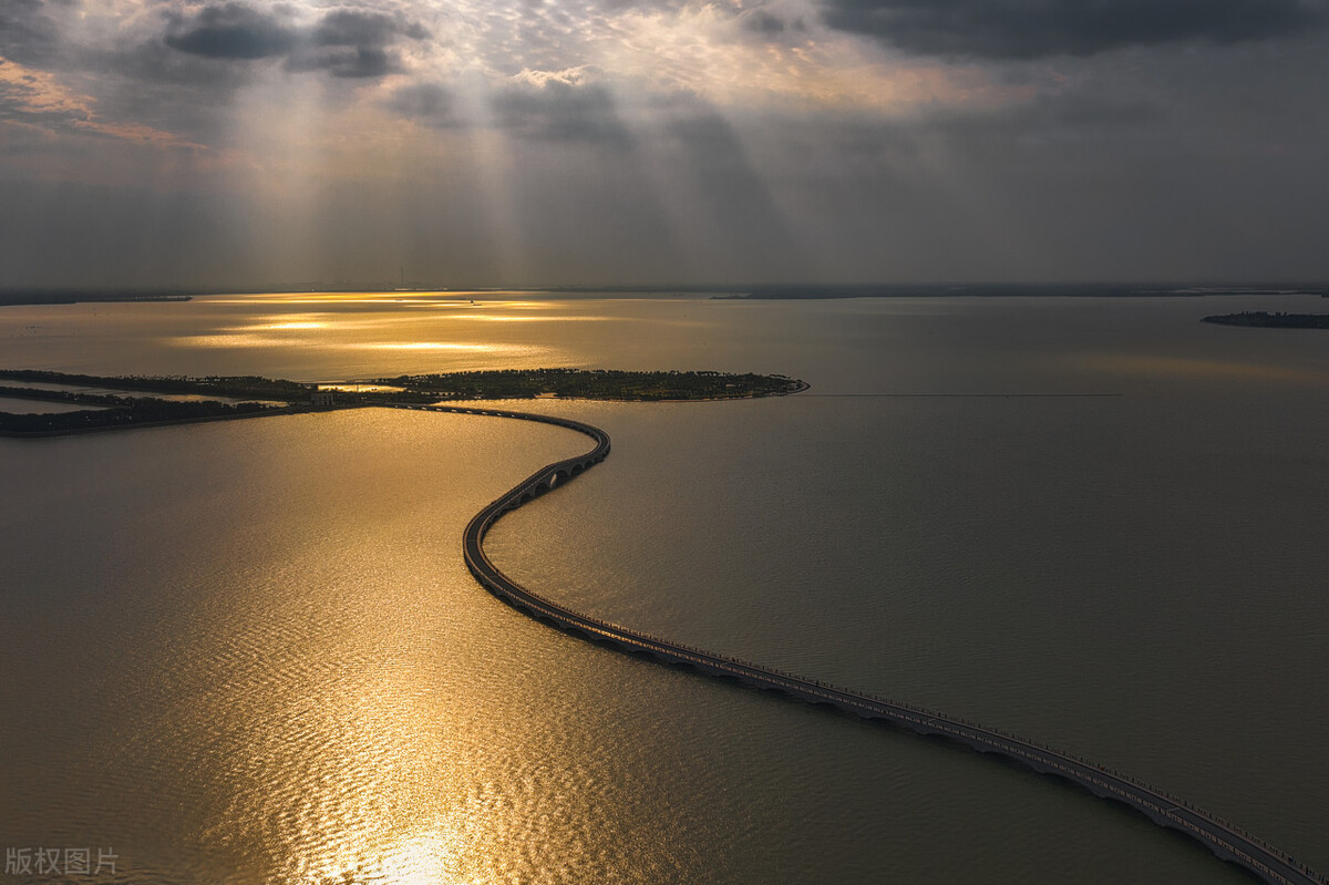 上海最新免费游玩景点推荐,上海旅游必去的五个免费景点