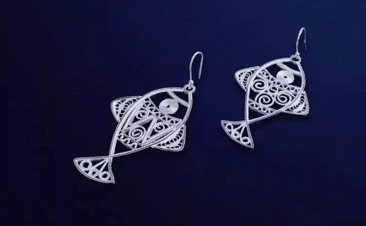 新年都要买什么礼物,大家新年礼物都送什么