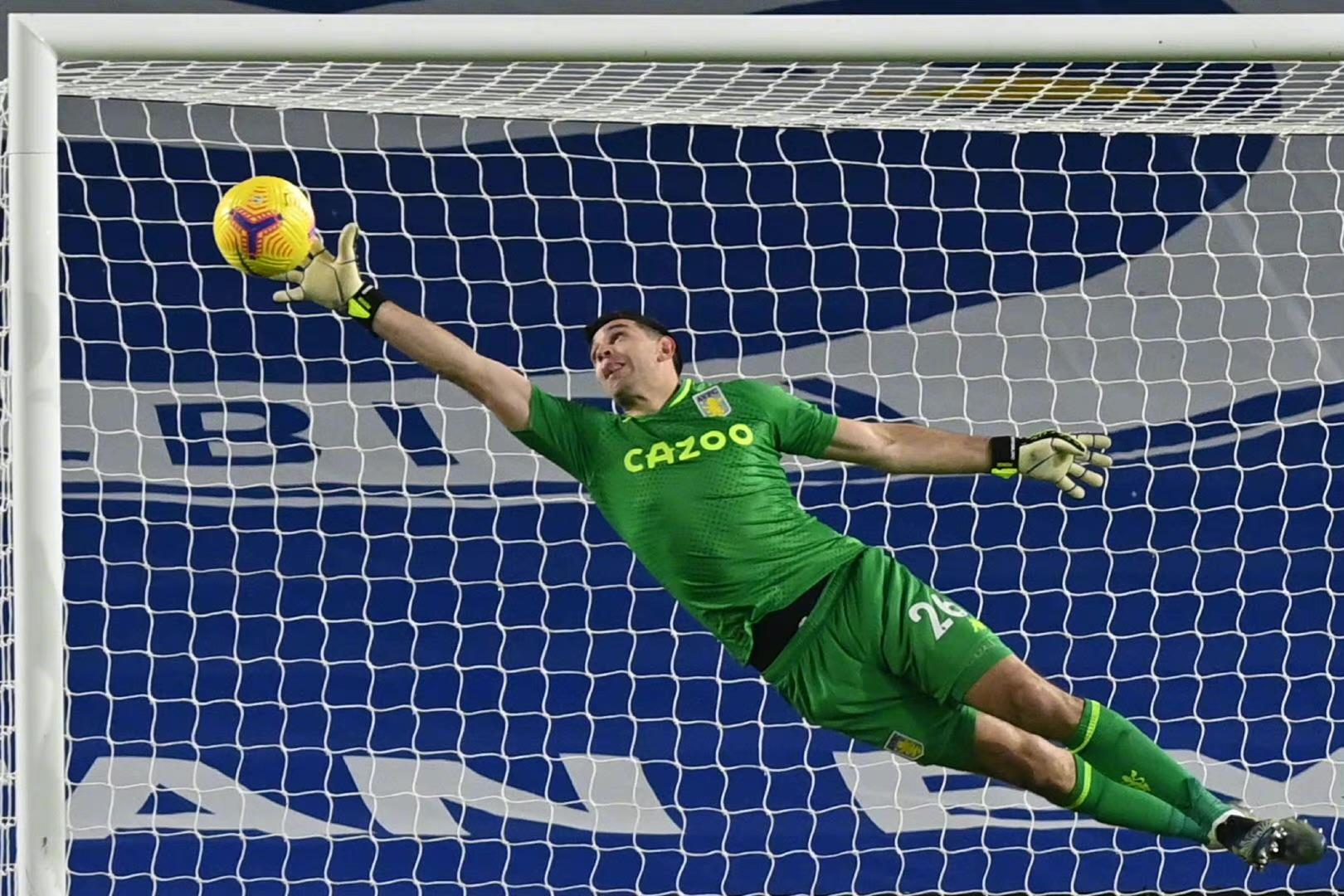 阿根廷门将马丁内斯个人介绍,阿根廷门将马丁内斯个人简介