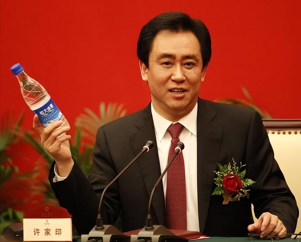 马斯克能还上许家印所欠的钱吗,马斯克当全球首富后屡遭逼捐