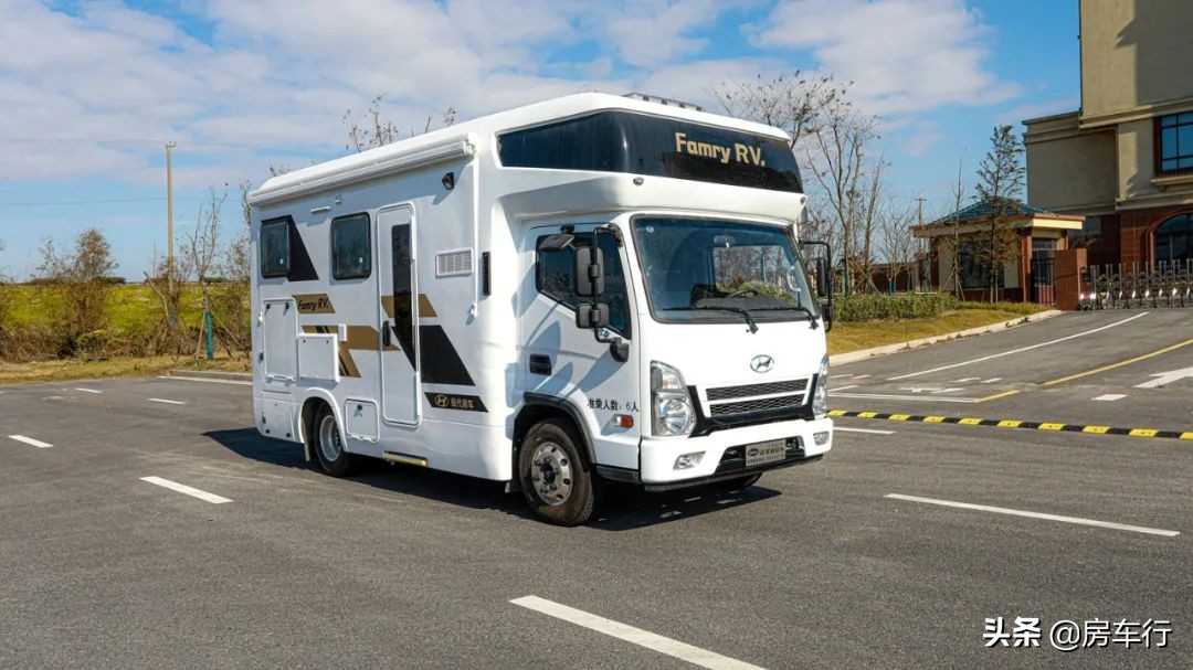 上汽轻卡房车h500好还是h300好,15-20万全新轻卡房车推荐