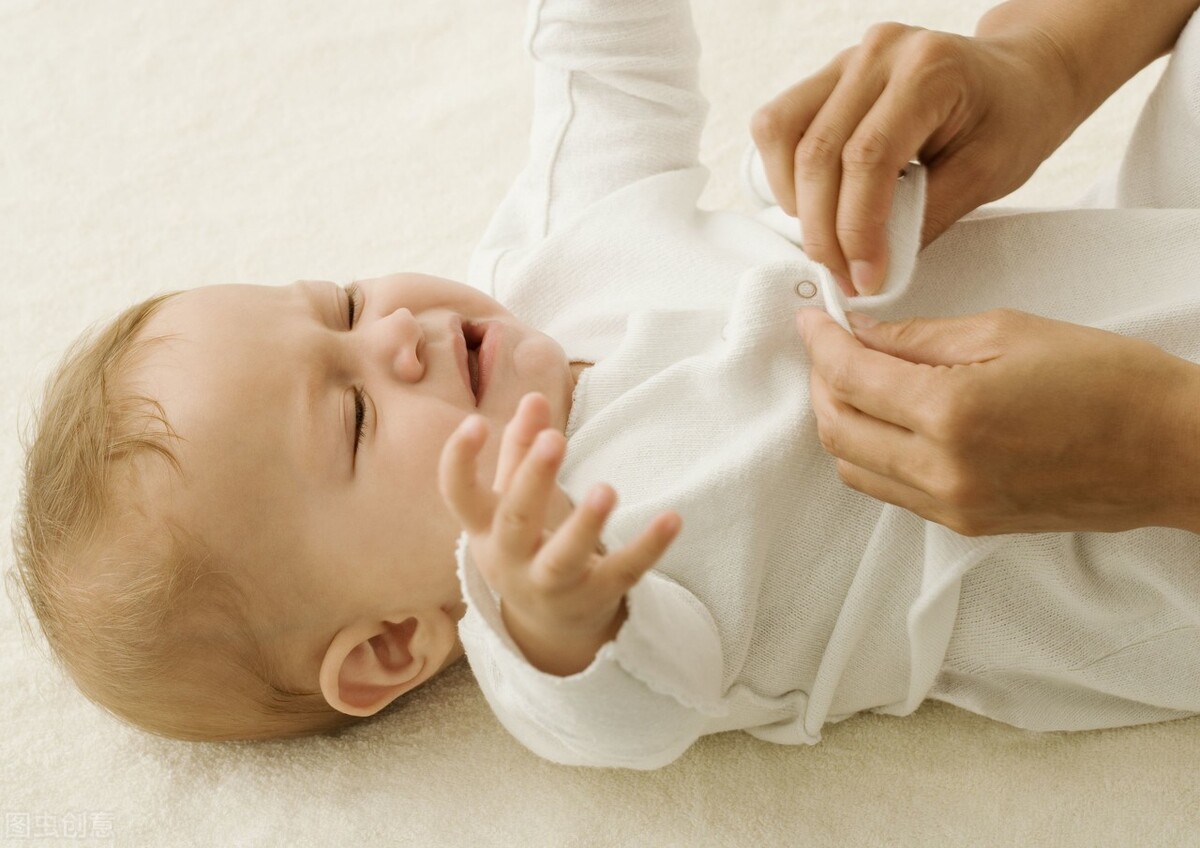 小儿高热惊厥转为癫痫的年龄段,小儿高热惊厥引起的癫痫能治愈吗