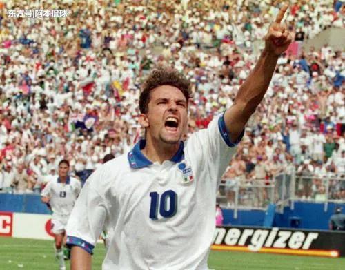 历史75大巨星排名罗伯特森,罗伯特巴乔个人简介