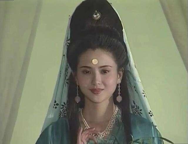 上错花轿嫁对郎玉湖陪老太君作诗,上错花轿嫁对郎古代版