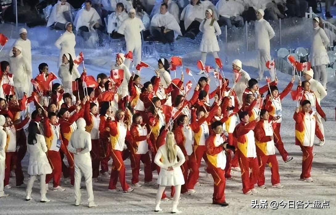 2012世界末日发生了什么有趣的事,当年的世界末日事件