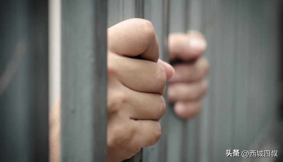 老刘是个老流氓，猥亵*女幼**蹲牢房