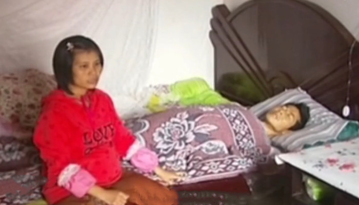 丈夫患癌妻子不离不弃完整版,丈夫癌症富家女不离不弃