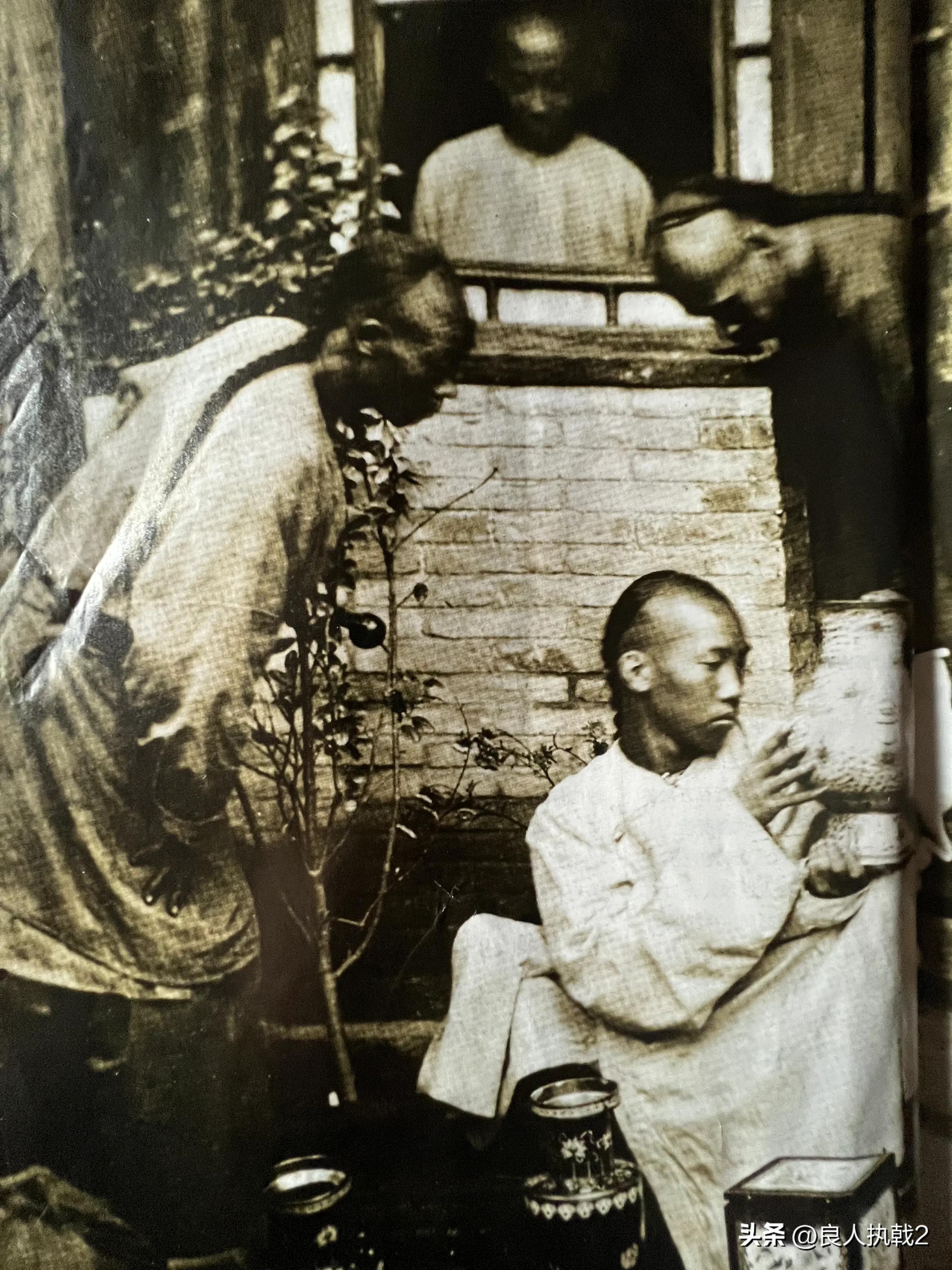 遍地皆公口无人不袍哥漫谈袍哥们的礼节和礼语(黑话)有哪些