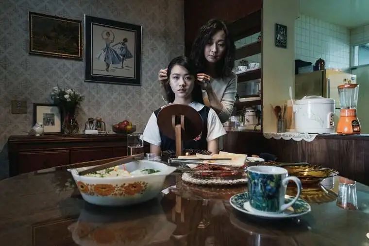 被造黄谣20年,51岁的她“官宣结婚”打脸全网:别来评价姐的人生