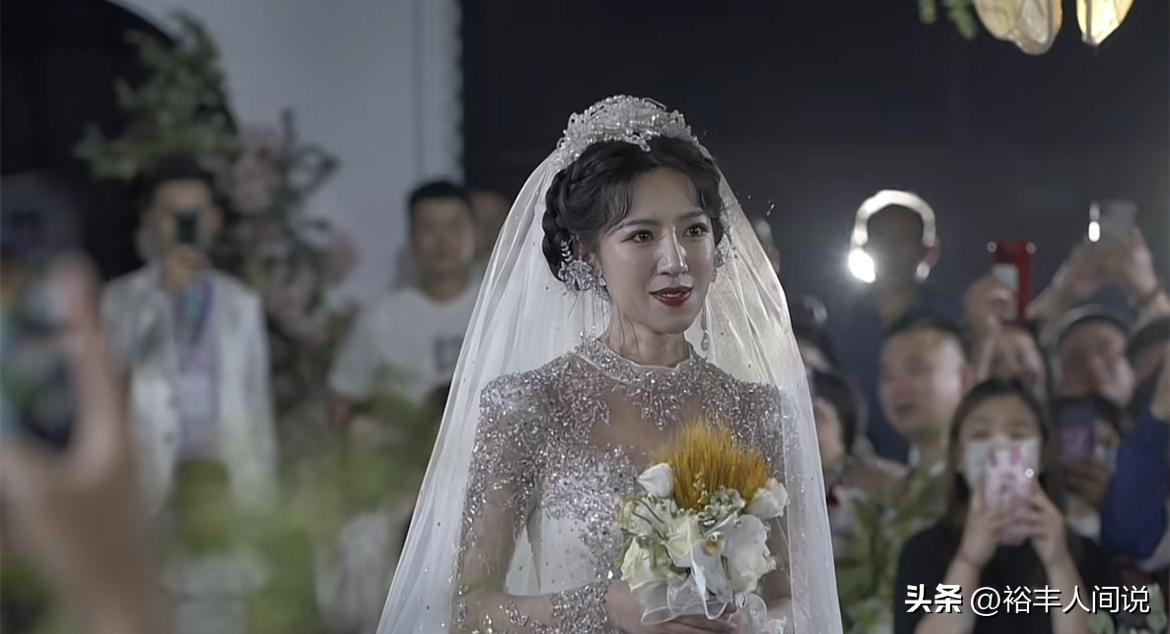 网红麦小登结婚回家后直播回放,麦小登新婚现场