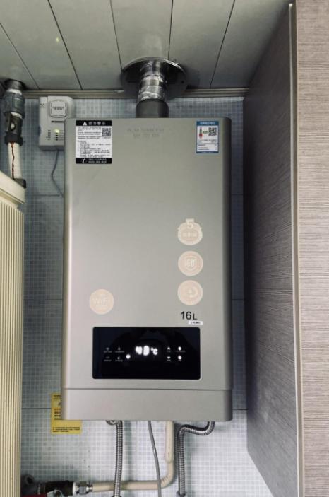 燃气热水器万和林内推荐哪个,燃气热水器万和史密斯哪个好