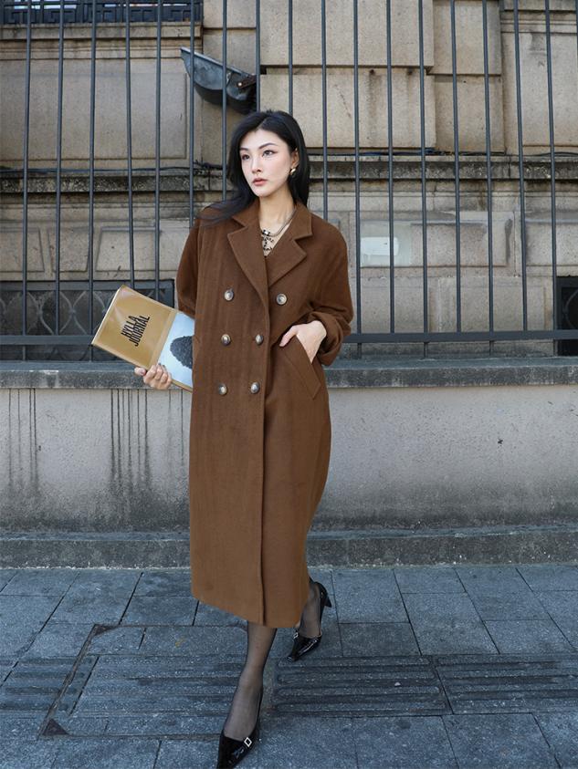 冬天离不开的军大衣,有种永不褪色的优雅就是驼色大衣