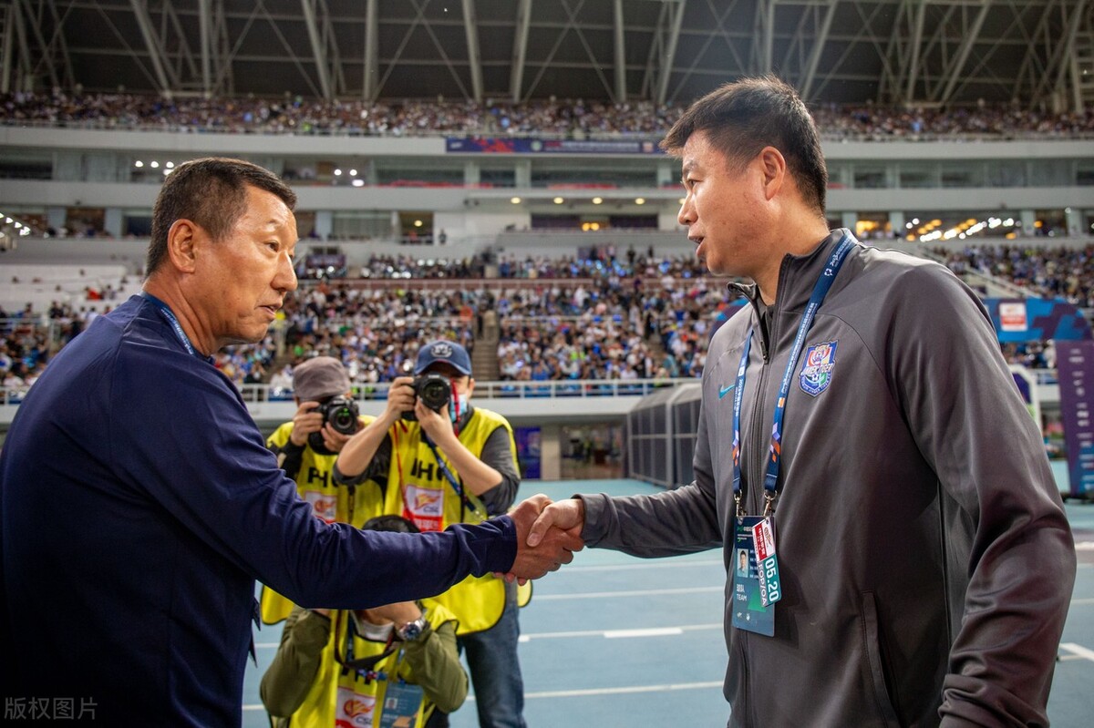 裁判刘威红牌,主裁被罚