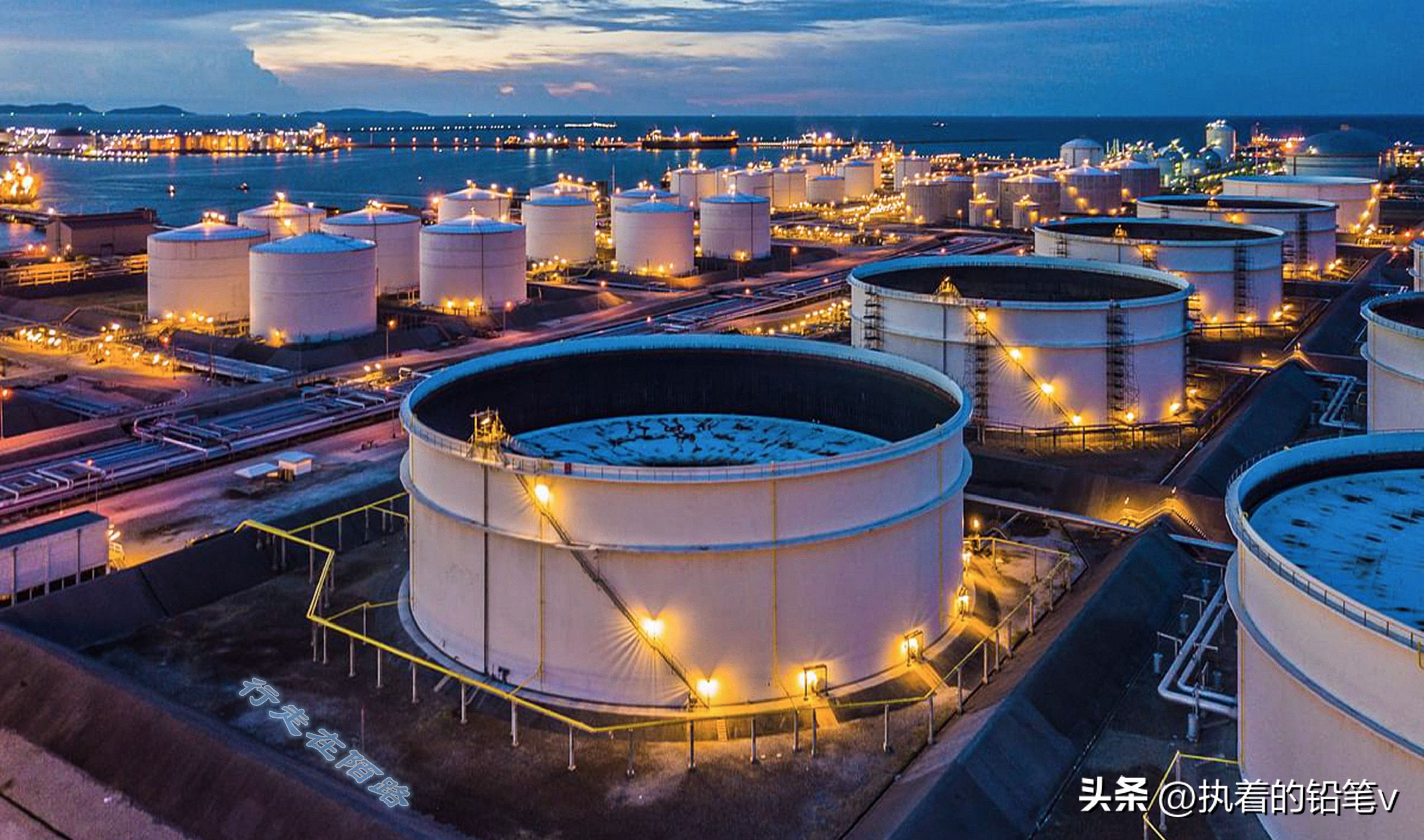 阿联酋为什么要进口石油,阿联酋非石油经济发展