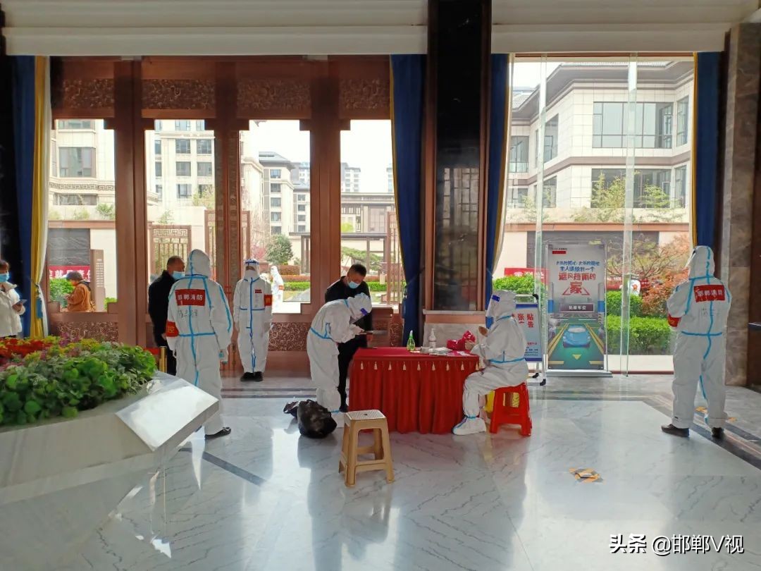 閭兏鎶楃柅鑻遍泟鐓х墖,閭兏鐤儏娴锋姤