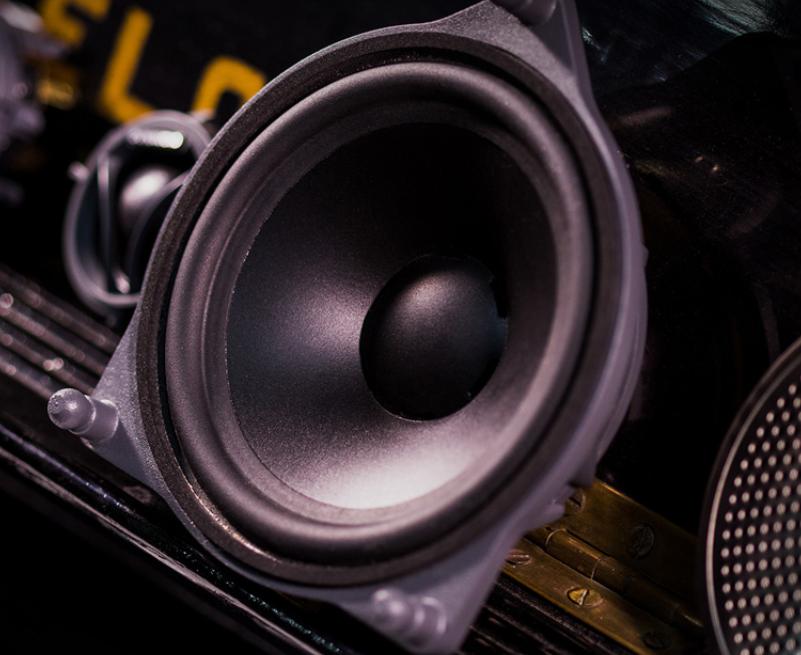 丰田塞纳音响轻烧改装全套丹拿,这听感直接封神