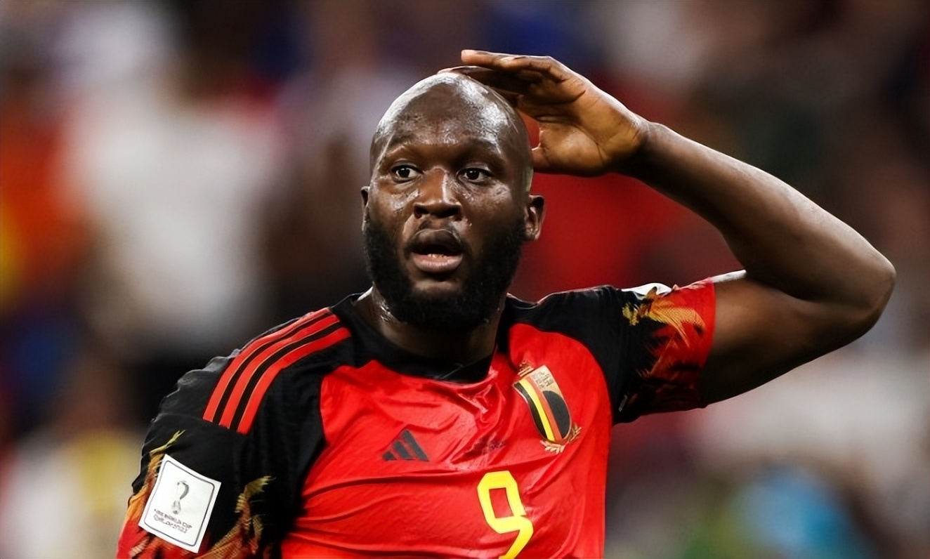 足坛十大神锋哈兰德,足球经典瞬间哈兰德