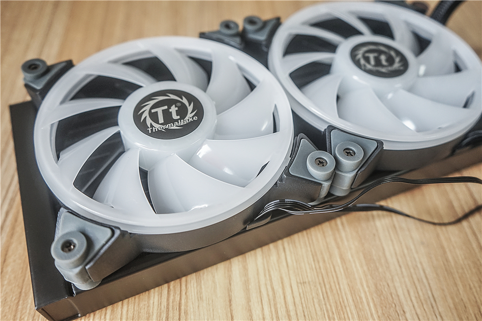 5800X+6600+钢影PF1+飓风S240水冷+阿帕奇机箱的TT半全家桶装机