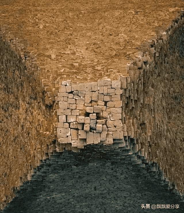 21张真实又罕见的老照片，阴毛假发工作者，我怀疑他用错地方了