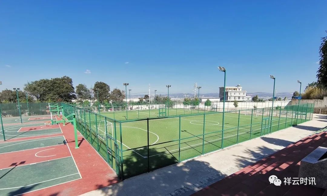 传承红色精神争做时代楷模,传承红色基因争做新时代标兵