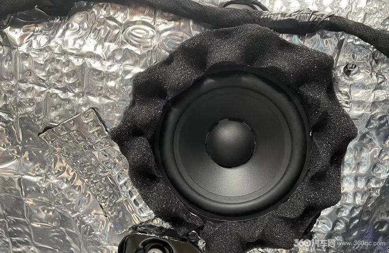 极氪001低音炮安装过程,极氪001普通音响如何调重低音