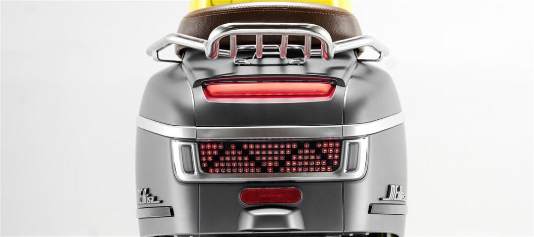 南方飞戈复古150踏板摩托车,新款复古踏板车150上市