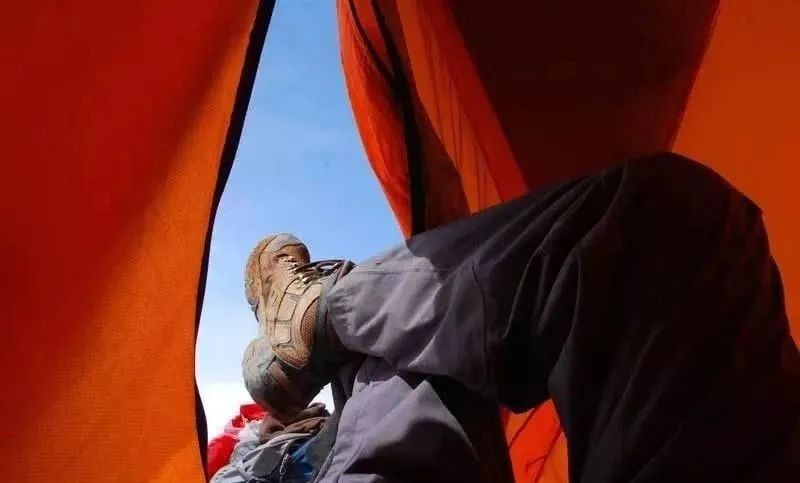 读《北方的空地》：人生才是探险，出世入世，不过一个转身