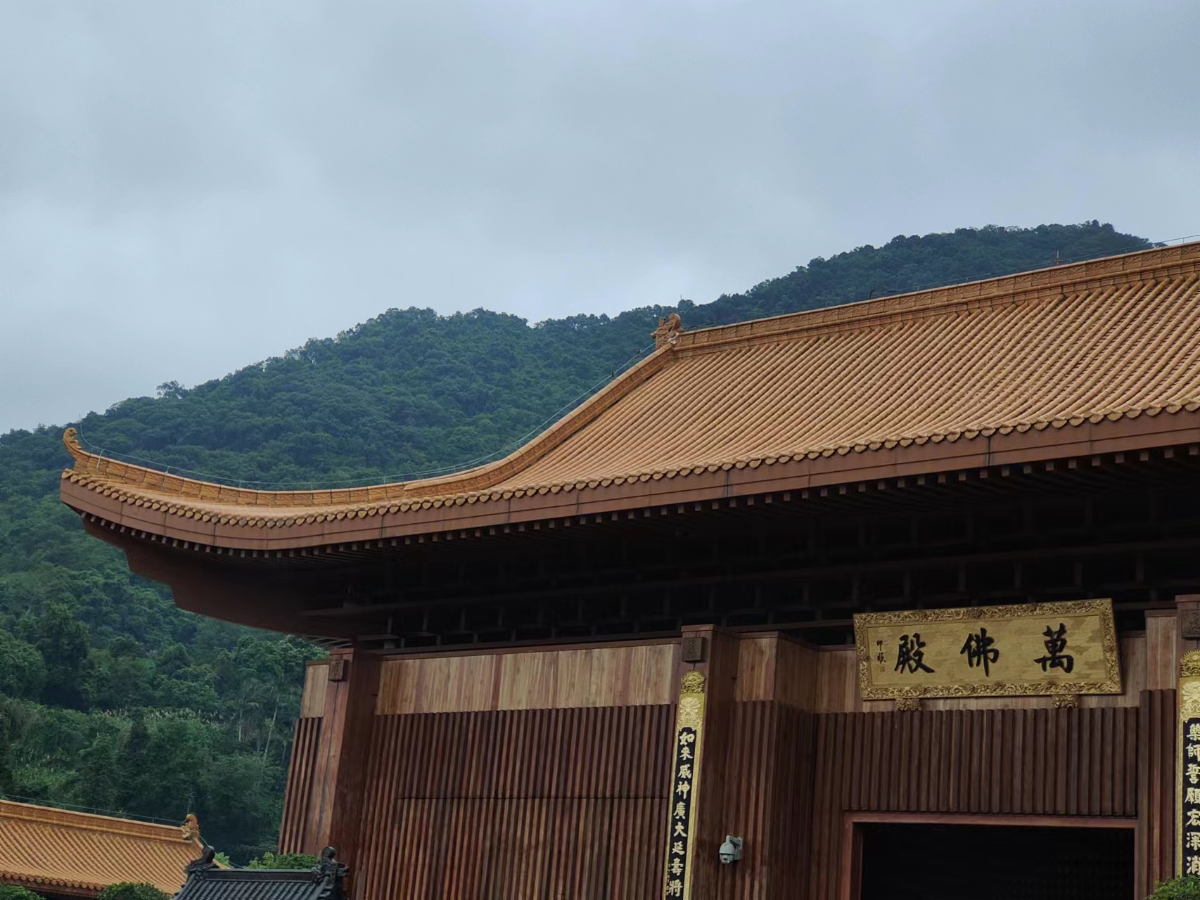 深圳看香港景点推荐,香港深圳必买特产