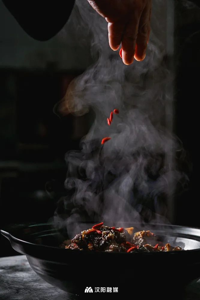 到汉阳踢球，512G的胃还不够用！