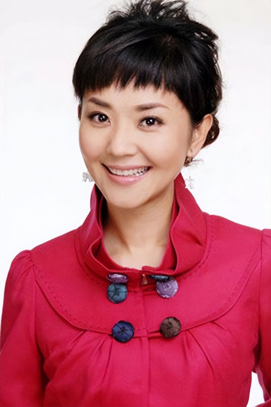 河北新闻联播主持人,河北新闻联播主持人傅敏