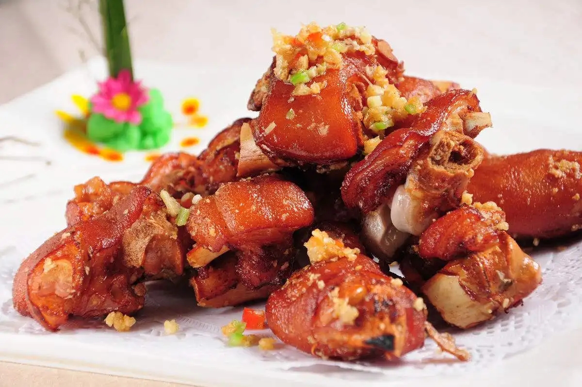 凭借烧烤出圈，东北这座被低估的小城，为了吃就值得你专程跑一趟